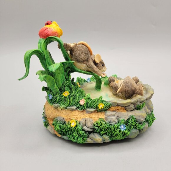 Charming Tails The Waterslide Musical Figurine Mice Swimming Hole Silvestri - Picture 3 of 8